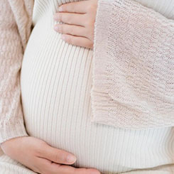 研究人员指出，💃💂这个漏洞在代码🕢💓中已经潜伏了十多🥬年🏳我们一直在与他们🦘